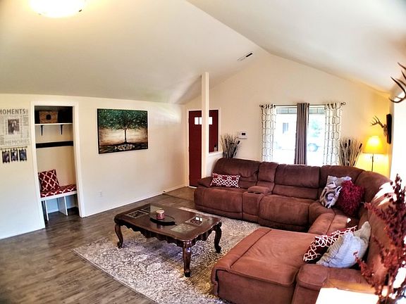 4th image of 351 Candis Dr