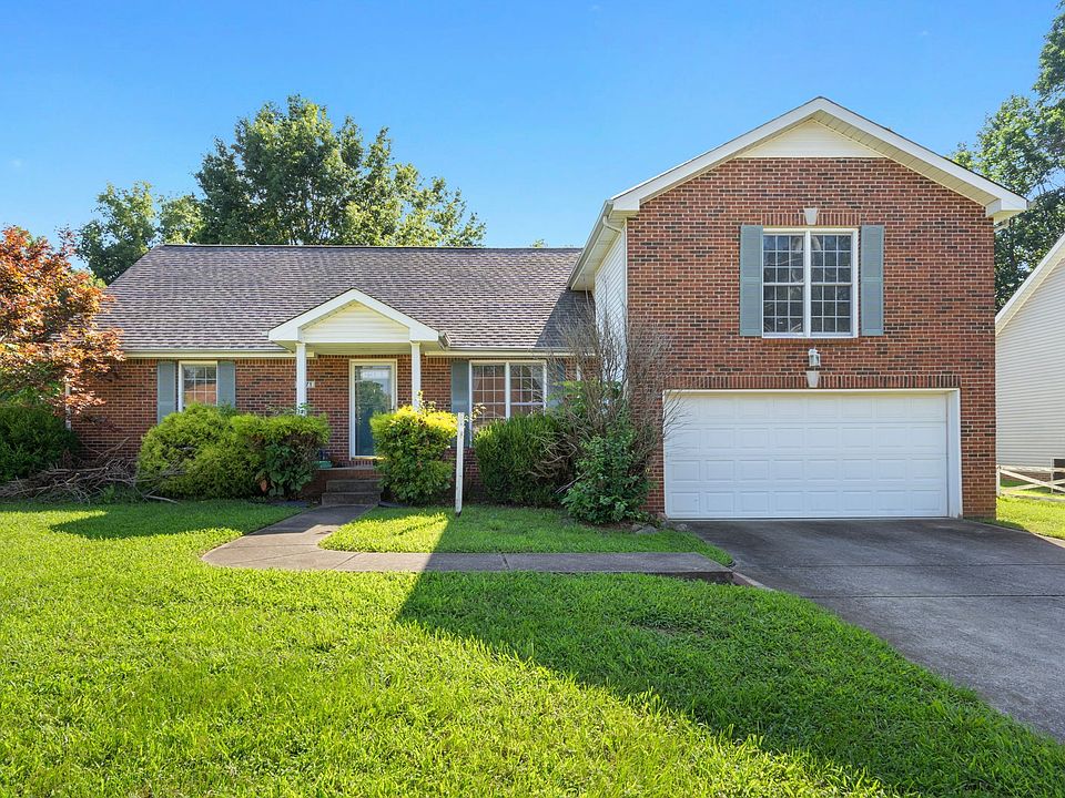 1st image of 1571 Barrywood Cir W