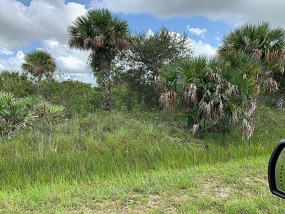 5th image of 14723 NW 282nd St