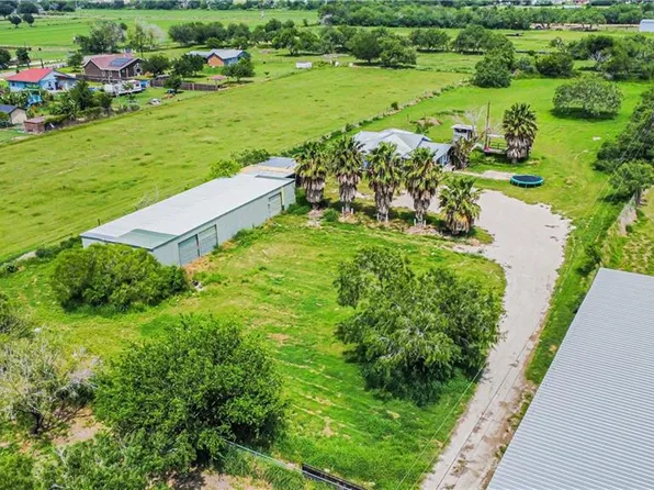 1824 S Cesar Chavez Rd, Edinburg, TX 78542