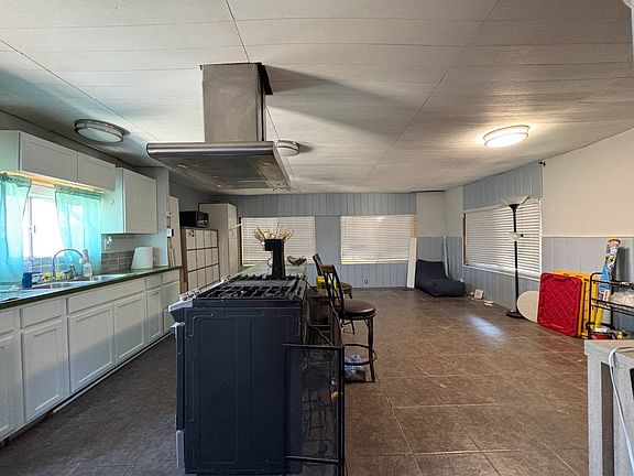 3rd image of 402 63rd St Space 63