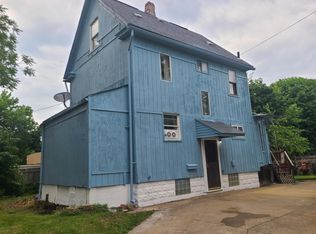 817 Clay Dr, Akron, OH 44311