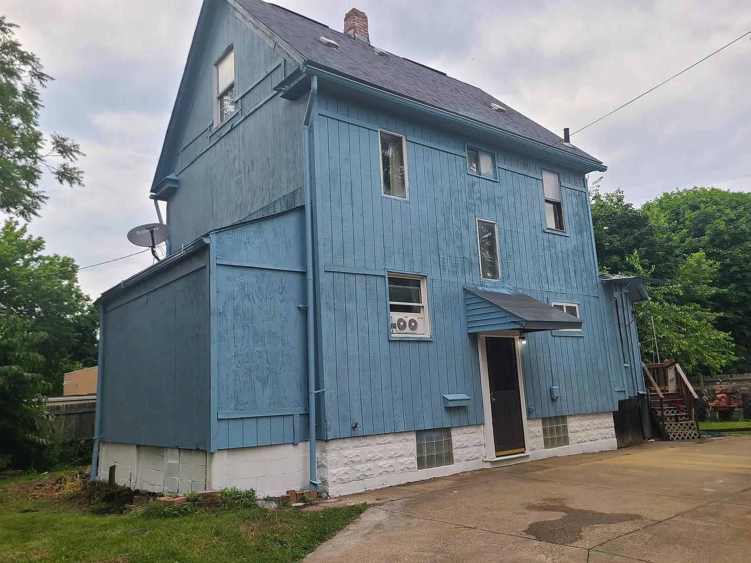 817 Clay Dr photo 1