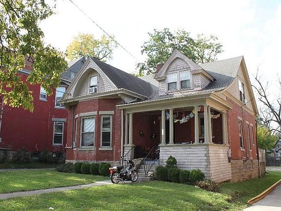 4th image of 137 Woodland Ave #143