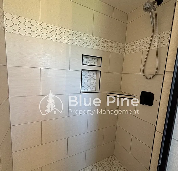 6389 Maggie Dr — Photo 41