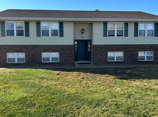 604 Sunset Ln APT 15, Waterloo, IL 62298