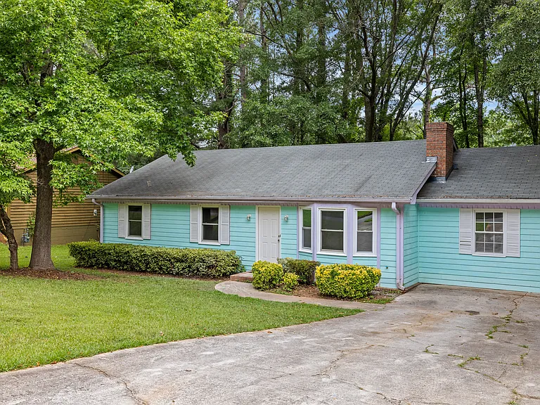 412 Willow Ct SE — Photo 17