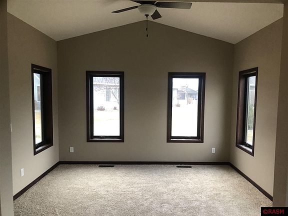 4th image of 706 Edgerton St