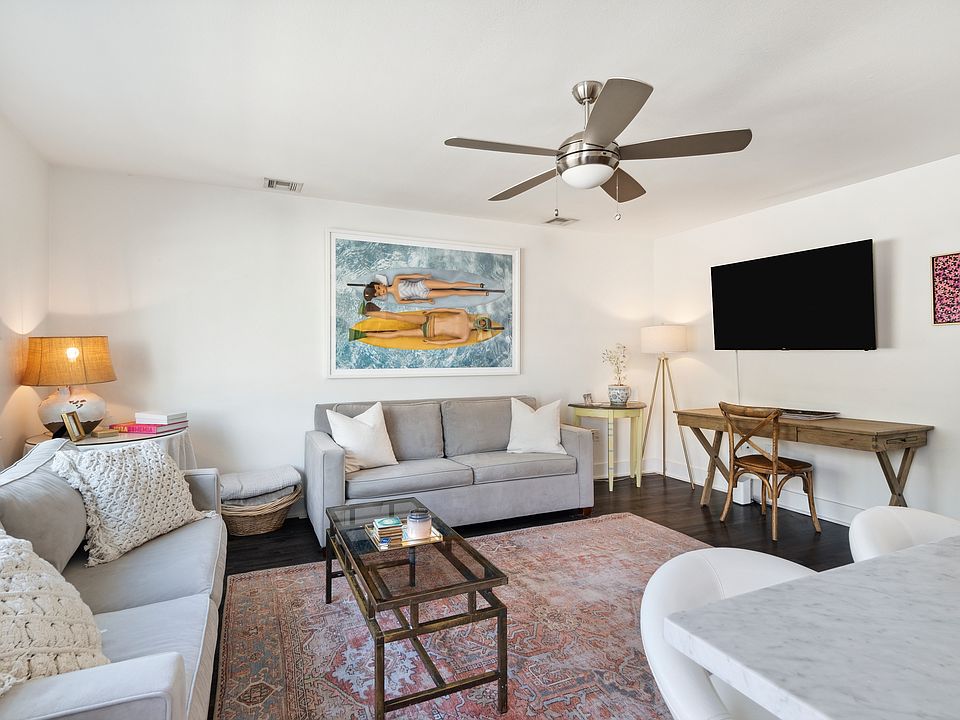 1st image of 2833 Saint Charles Ave APT 38