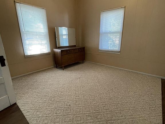 5th image of 1117 Robertson Ave