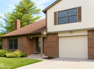 8409 S Chapel Pines Dr, Indianapolis, IN