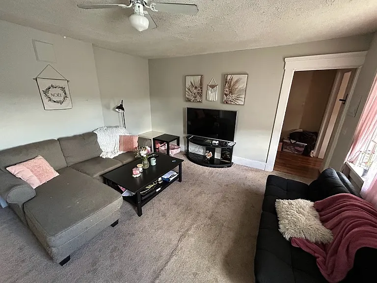 2333 W Clifton Ave — Photo 15