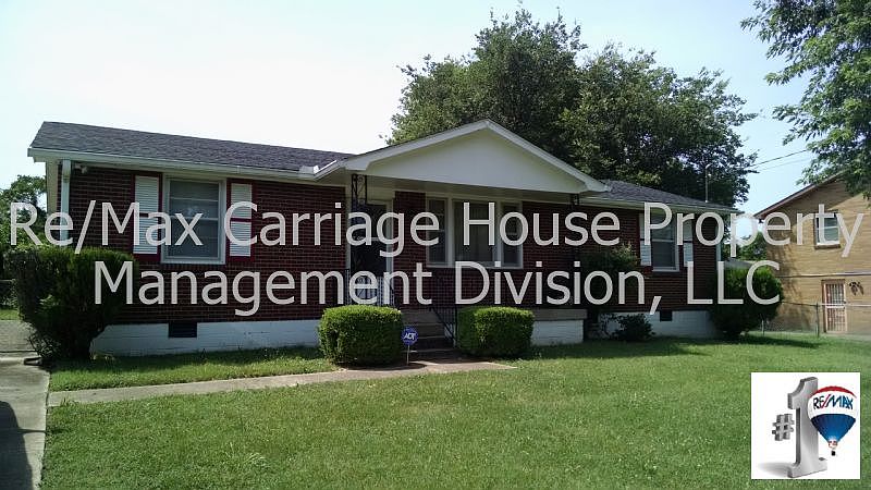 1st image of 655 Vanderhorst Dr