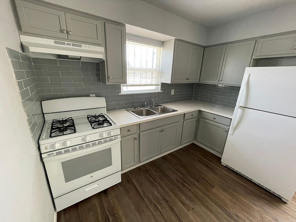 1st image of 5135 W Commerce St #1