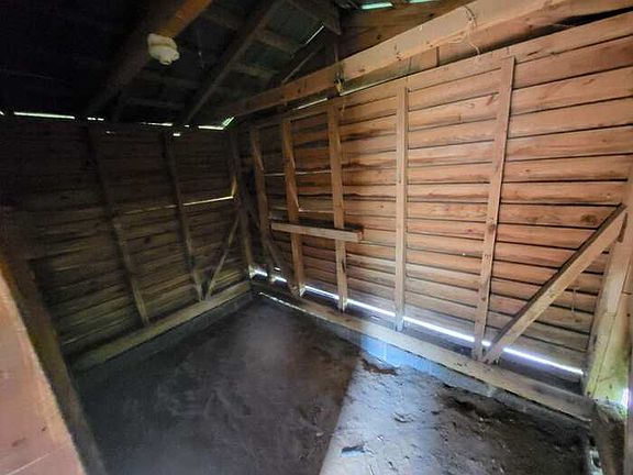 4th image of 1474 Neighbors Rd
