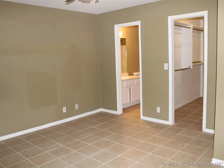 6657 S Utica Pl — Photo 16