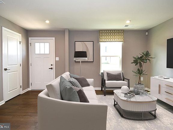 4th image of 4539 Briarhaven Dr