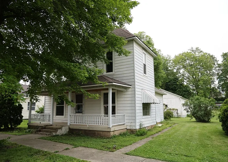 228 N Poplar St — Photo 13