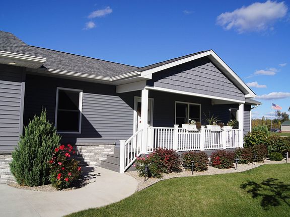 2nd image of 233 Red Oak Dr