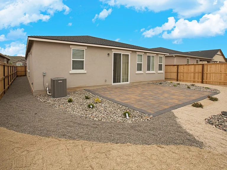 7365 Overture Dr — Photo 17