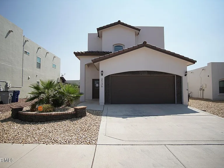2136 William Caples St — Photo 1
