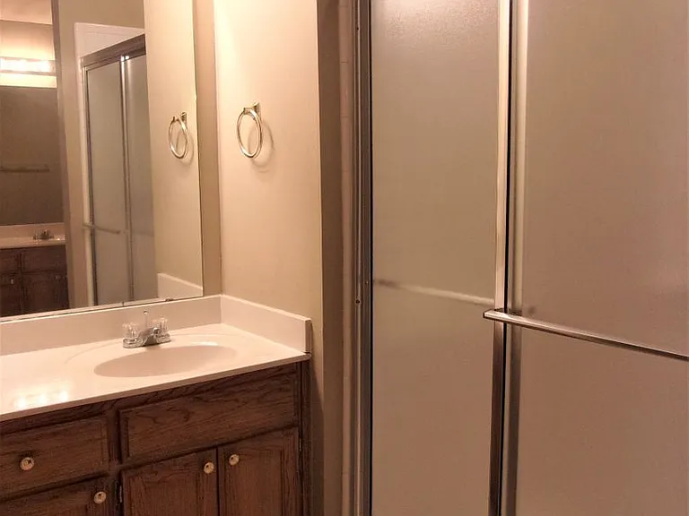 13821 Pawnee Dr — Photo 28
