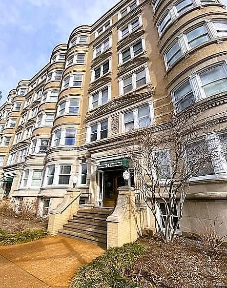 1st image of 4 N Kingshighway Blvd APT 4D