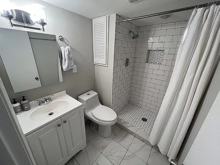 Lower level renovated full bath