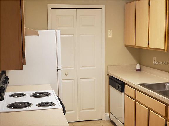 4th image of 6518 Swissco Dr Unit 1212
