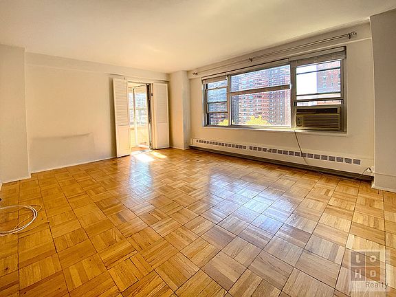 2nd image of 477 Franklin D Roosevelt Dr #M1104