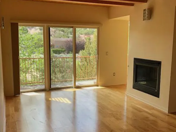 1300 Avenida Rincon #202, Santa Fe, NM 87506