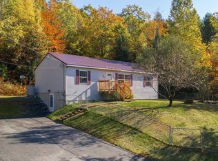 781 Center Minot Hill Rd, Minot, ME 04258