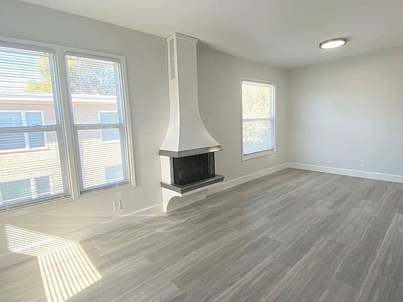4th image of 2753 Alma St
