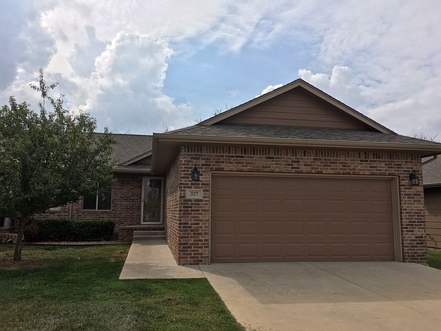 1st image of 327 E Aaron Dr