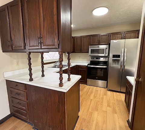 2nd image of 2910 Pioneers Blvd