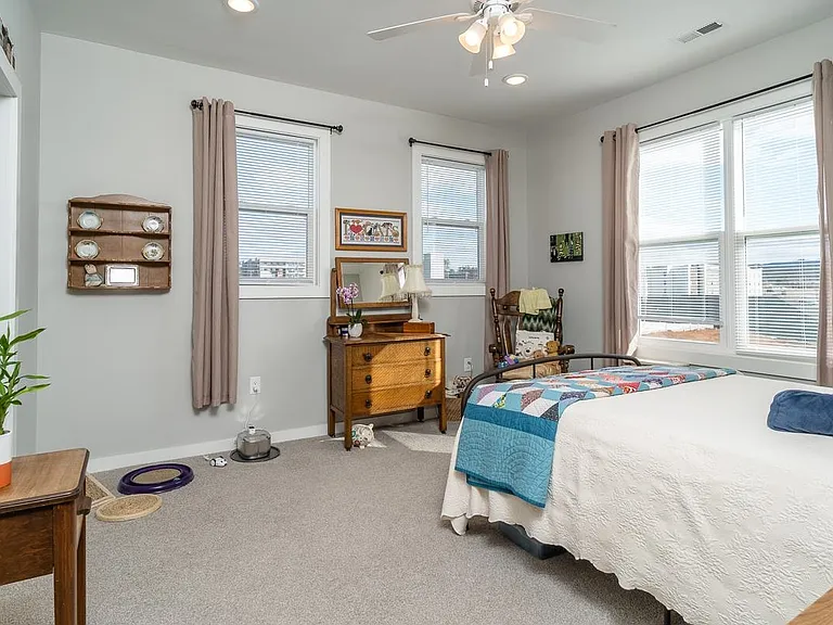 1559 Crownpoint Dr #206 — Photo 10