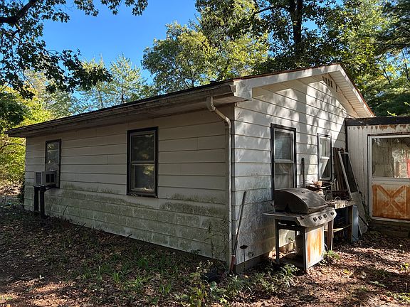 11th image of 1903 Hickory Ln