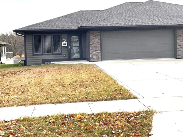 716 N Phillips St, Algona, IA 50511