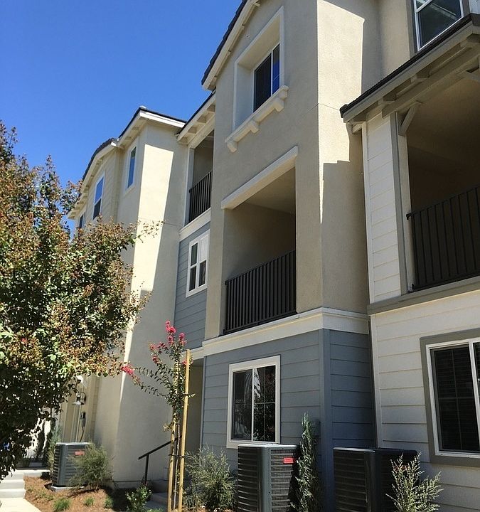 1st image of 2783 Fina St