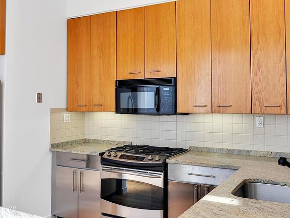 5th image of 115 4th Ave APT 8C