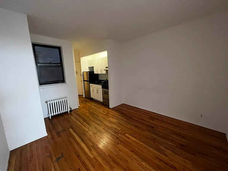 235 E 82nd St #6B — Photo 2
