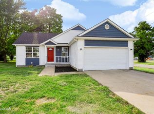 936 N Main St, Webb City, MO 64870