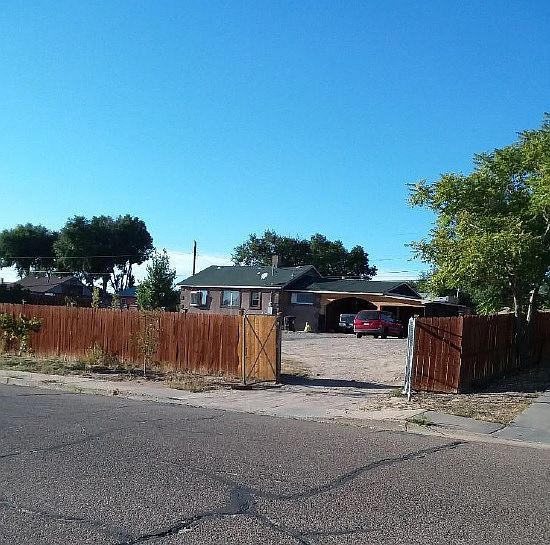 1st image of 1314 E 1st St