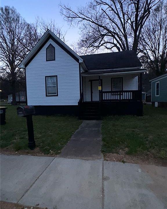 1st image of 316 S McLin St SW