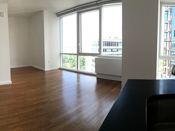 4th image of 66 Rockwell Pl APT 33D