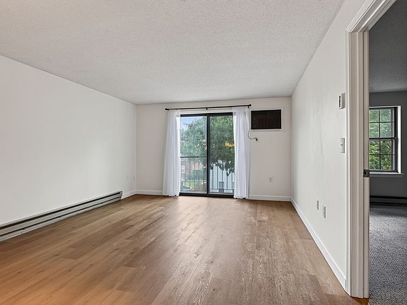 5th image of 80 Stanton St APT 27