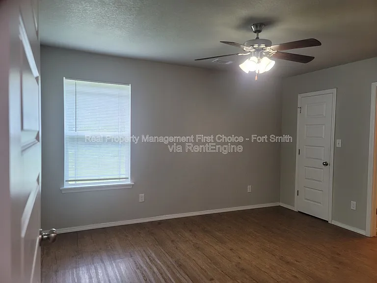 2100 Ingalls Ln #C — Photo 11