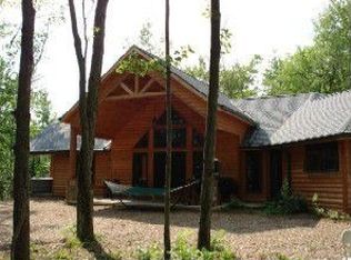 W6009 Lake Rd, Crivitz, WI 54114