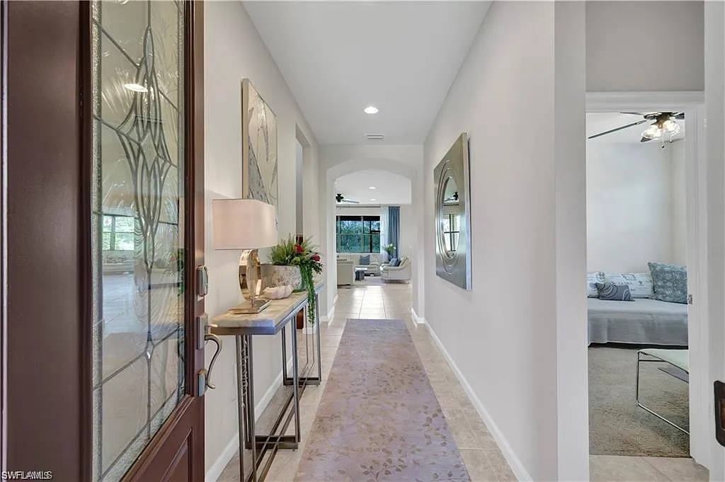 4 bed, 3.0 bath, 2461 sqft, $4,200 — Photo 2