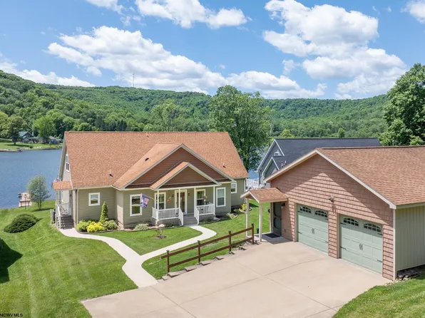 8 S Waters Edge Ln, Bruceton Mills, WV 26525